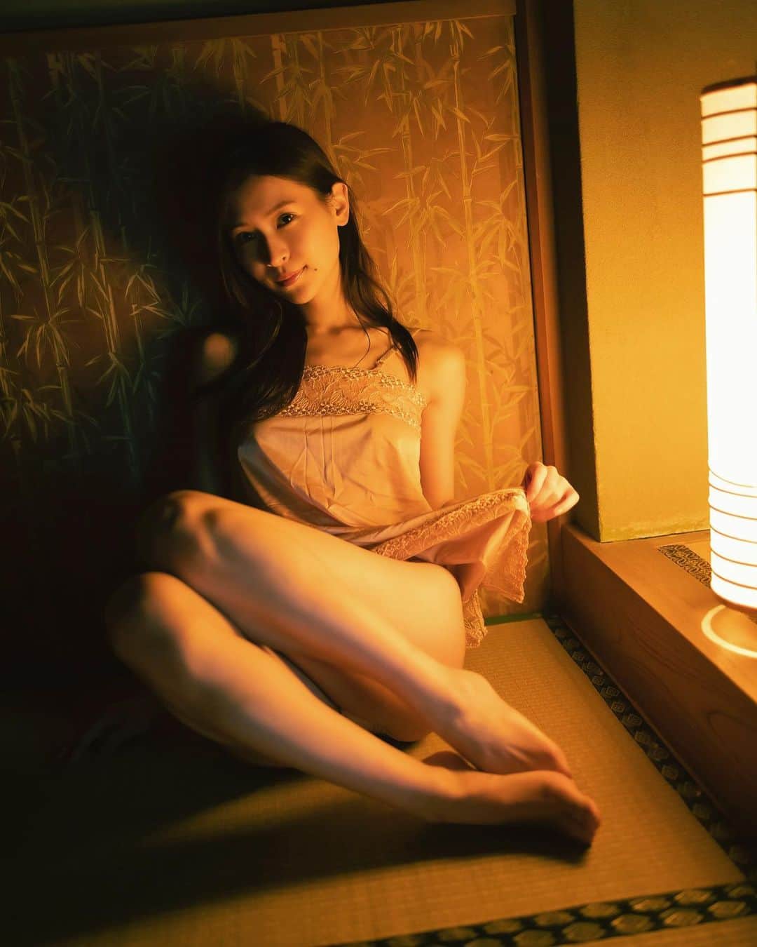 和久井雅子のインスタグラム：「今日も一日お疲れさまです☺️  #instagravure #model #photo #portrait #Japanesegirl #グラビアアイドル #gravure #インスタグラビア #love #style #tokyo #グラビアモデル #selfie #和久井雅子 #wakuimasako」
