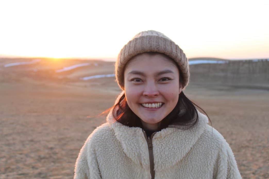 植草沙織のインスタグラム：「📸  #鳥取砂丘  #夕日  #sunset  #sanddunes」