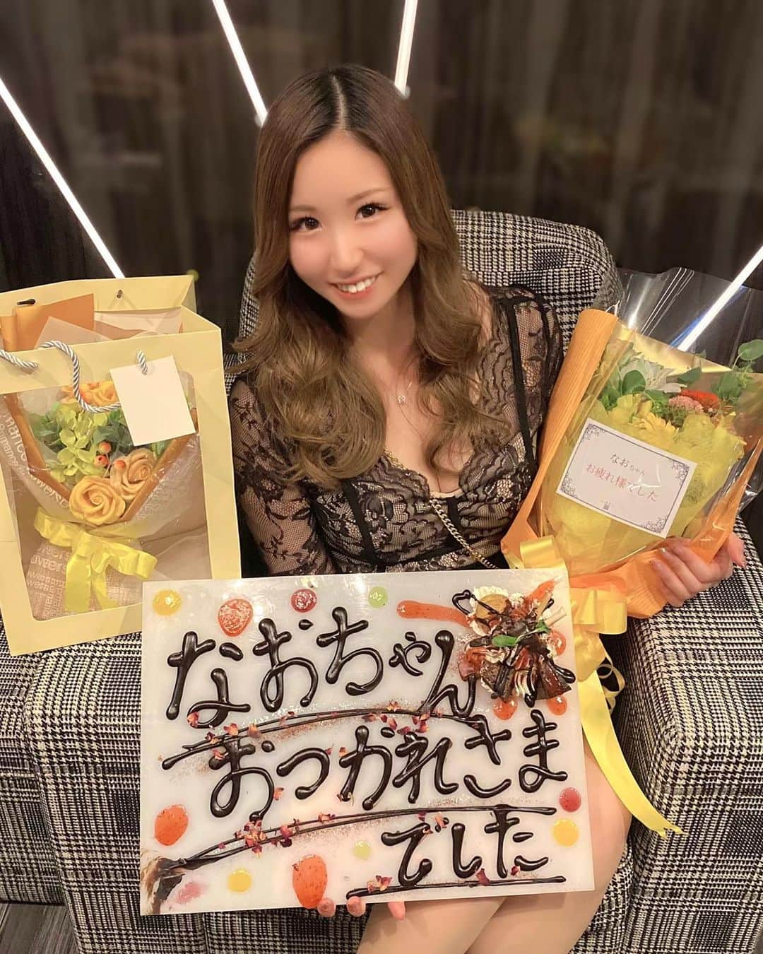 のインスタグラム：「みんなにエイプリル？！ って聞かれるけど本当に卒業💐笑  たくさんの思い出をありがとう💓」