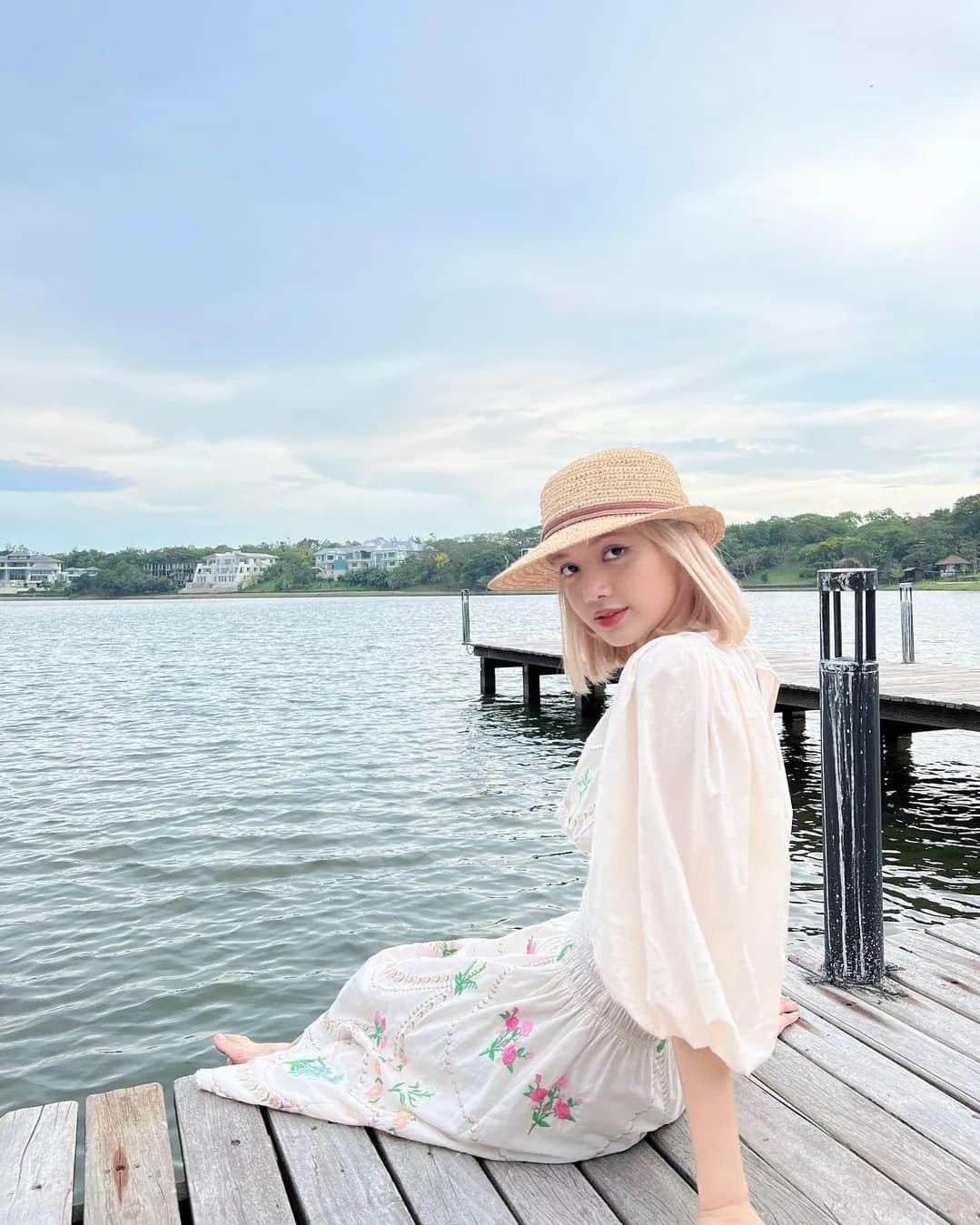 リサさんのインスタグラム写真 - (リサInstagram)「To more dates to comes ❣️ . . . #LISA #LALISA #리사 #블랙핑크 #BLACKPINK #LALISAMANOBAN #LALISAMANOBAL #blackpinklisa #lisablackpink」4月2日 13時43分 - lisa.blackpink