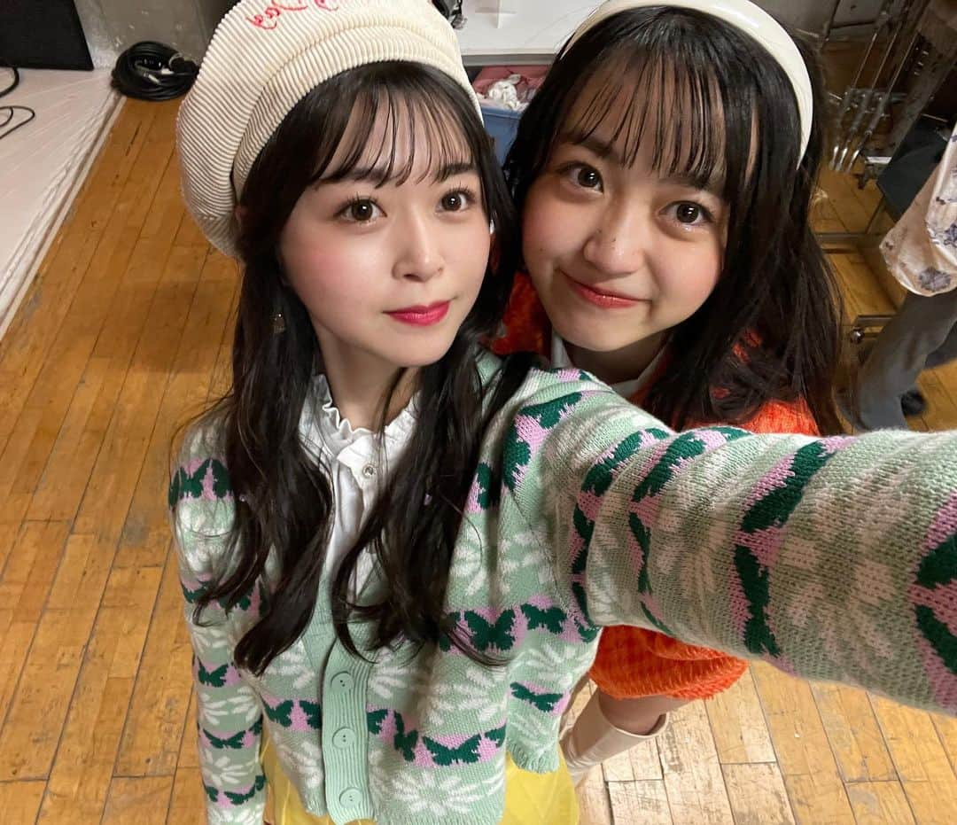 山本杏さんのインスタグラム写真 - (山本杏Instagram)「まるちゃんとのオフショット🧡  1枚目は海外で流行ってるやつ〰️🫣  4月11日は新曲「大冒険」のリリース日！！ 皆さんお楽しみに〜〜🫶🏻🛼💛💛 ・ ・ ・ 【PureGi メンバー】 @puregi_official  MOEKA @pop_moestagram ANN  @anyamamoto0516 KOKORO @kokoroo_67 MIYU @__m.u2525 ALICE @alice620_alice」4月2日 18時43分 - anyamamoto0516