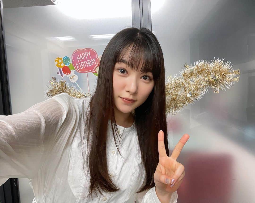 桜井日奈子さんのインスタグラム写真 - (桜井日奈子Instagram)「本日、25歳になりました  日々応援してくれている人や、支えてくれる周りの人への感謝を忘れずに  たくさんチャレンジする一年にしたいです  #25歳」4月2日 19時29分 - sakurai.hinako_official