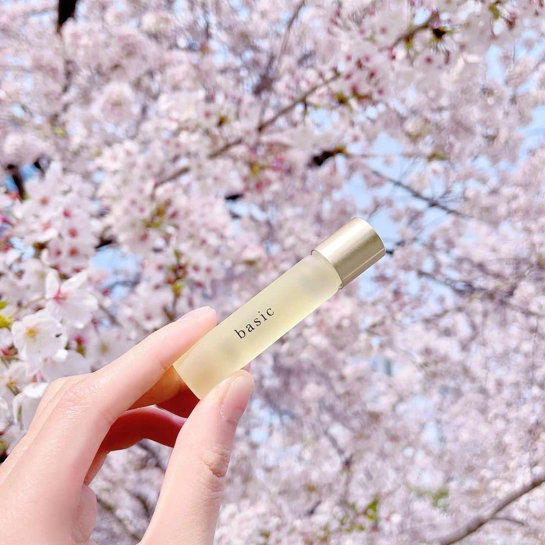 梅村遥奈のインスタグラム：「. . . バニラの香り🌸🌸 . . . . #ネイルオイル #ukanail #uka #ukanailoil」