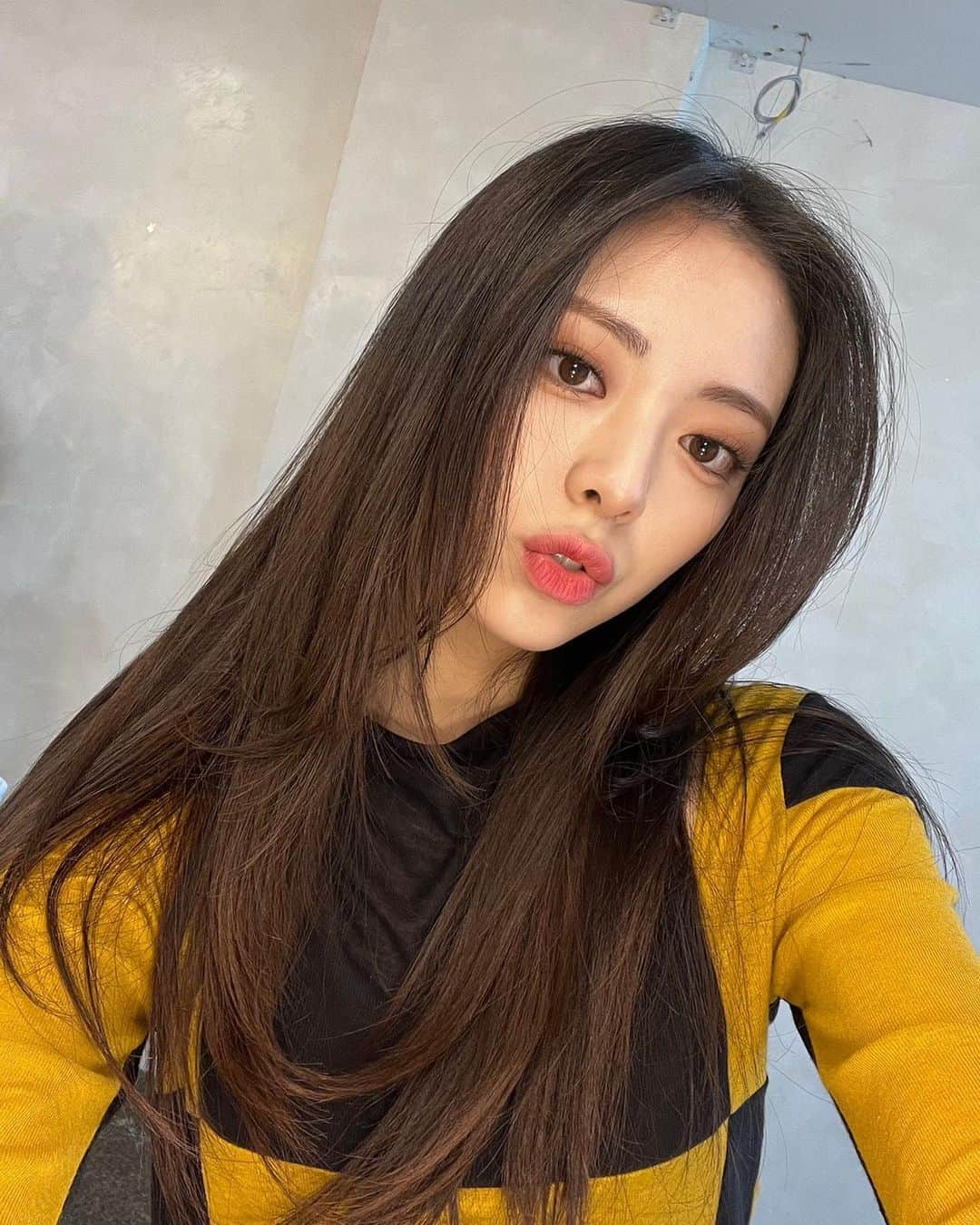 ITZYさんのインスタグラム写真 - (ITZYInstagram)「유나네컷」4月2日 23時07分 - itzy.all.in.us