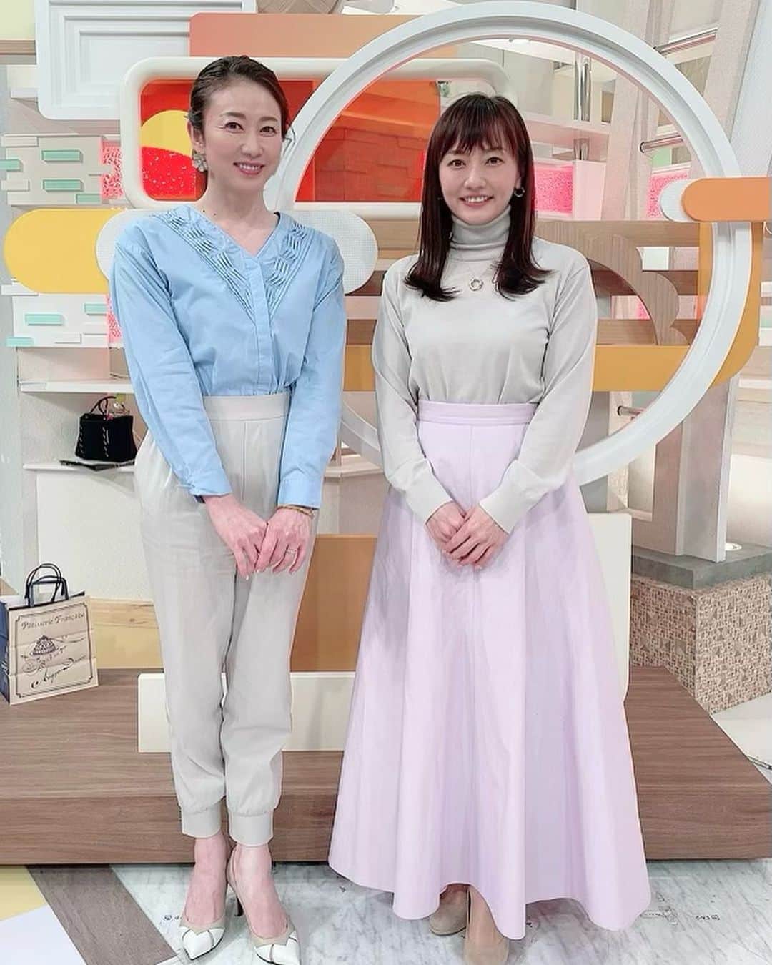 のインスタグラム：「いつお会いしても透明感があってキレイで優しい雅美さん、これまで本当にありがとうございました🌸またお子さん達と遊べる日を楽しみにしています♪  アナウンス部の後輩のみんな&もりちも本当にありがとう🤍引き続き頑張ってね🎤💕  #田中雅美 さん #住田紗里 アナ #佐々木一真 アナ #山本雪乃 アナ #森山みなみ アナ #森千晴 さん #ありがとうございました #島本真衣」