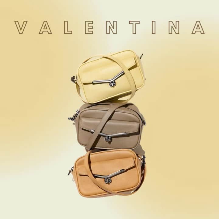 ボトキエのインスタグラム：「The Valentina Mini Camera Crossbody is the perfect crossbody to add to your wardrobe 🤍 tap to shop now!」