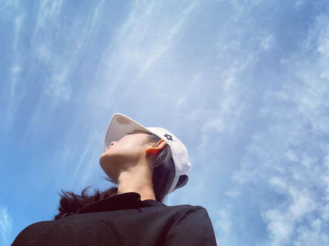 のインスタグラム：「🍃  #moemikatayama」