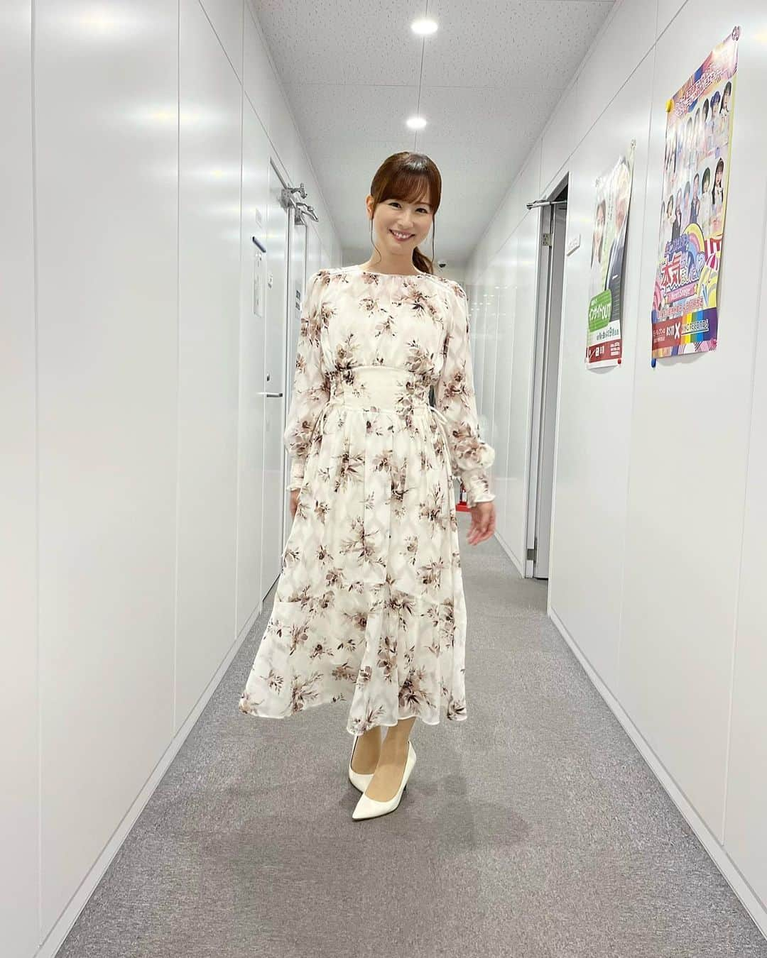 皆藤愛子さんのインスタグラム写真 - (皆藤愛子Instagram)「❤︎ #bsイレブン競馬中継 でした🤍 今日は #大阪杯 ですね🐴🌺 #リフレイム #ニシノメグレス #雨だ #レイパパレ #ジャックドール #エフフォーリア」4月3日 9時01分 - aiko_kaito_official