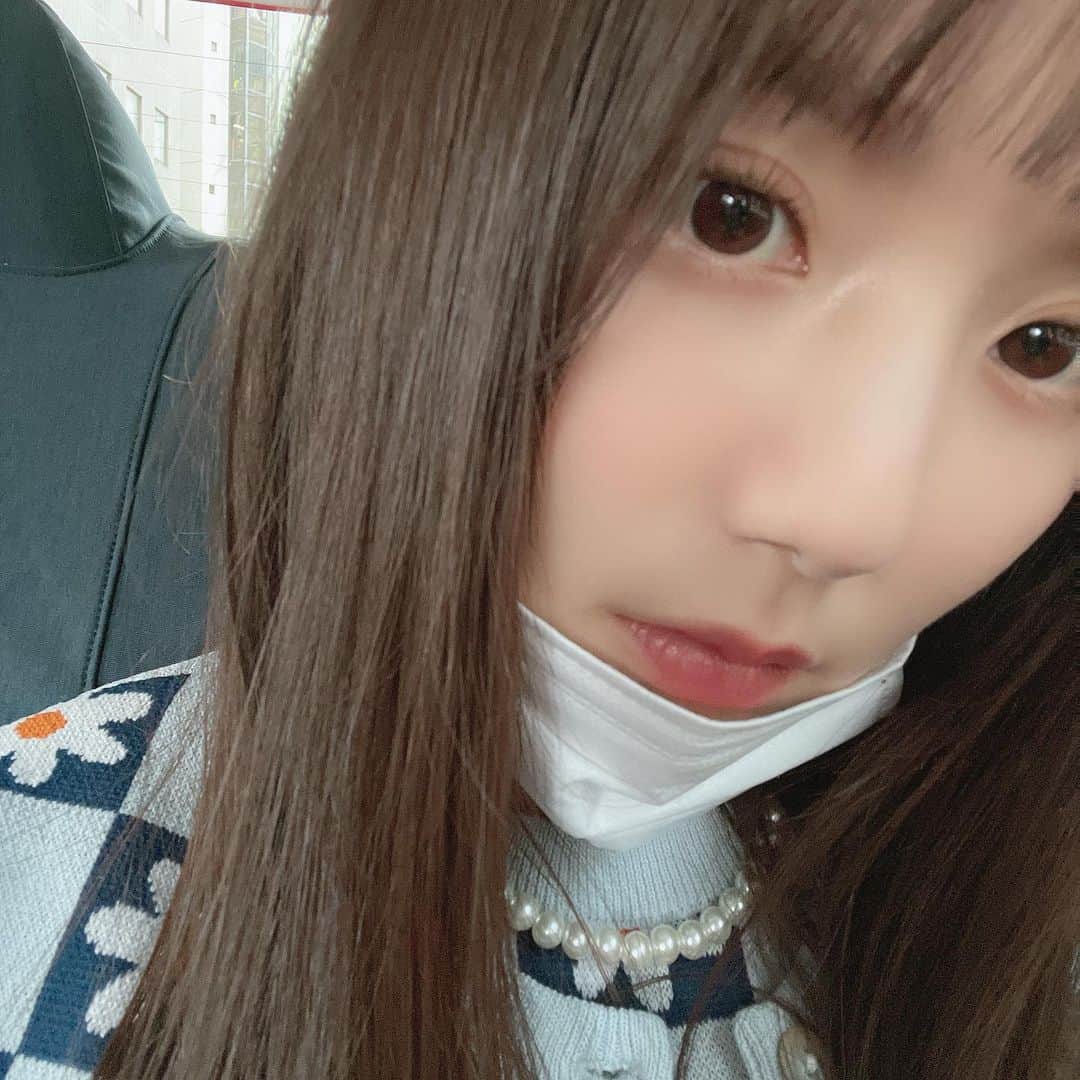 ひよんさんのインスタグラム写真 - (ひよんInstagram)「👸💓  前に使ったコスメ💄✨ やっぱりイエベに合う色を選びがち🙃😳  ●アイシャドウ @milktouch_japan #bmpマルチパレットミニ 03 ●チーク @naming.cosmetic #フラッフィーパウダーブラッシュ HOLD ●リップ @yslbeauty #ルージュボリュプテキャンディグレーズ 07  #ひよん #ひよんメイク #コスメ #メイク」4月3日 21時51分 - cchan_fee4
