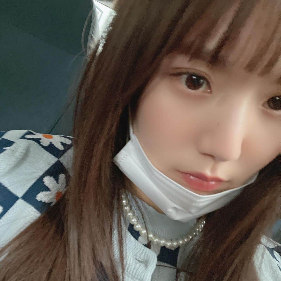 ひよんさんのインスタグラム写真 - (ひよんInstagram)「👸💓  前に使ったコスメ💄✨ やっぱりイエベに合う色を選びがち🙃😳  ●アイシャドウ @milktouch_japan #bmpマルチパレットミニ 03 ●チーク @naming.cosmetic #フラッフィーパウダーブラッシュ HOLD ●リップ @yslbeauty #ルージュボリュプテキャンディグレーズ 07  #ひよん #ひよんメイク #コスメ #メイク」4月3日 21時51分 - cchan_fee4