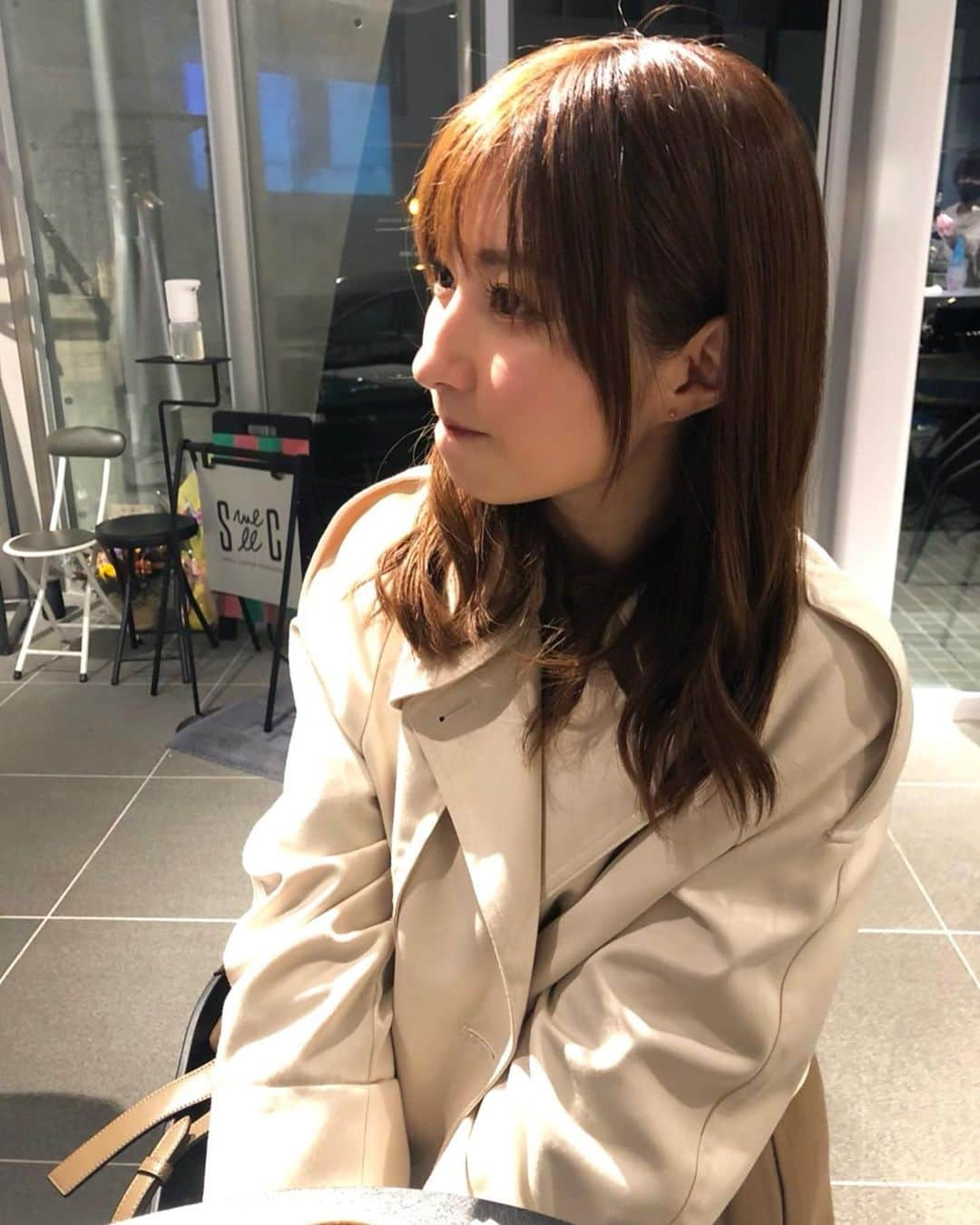 成瀬心美さんのインスタグラム写真 - (成瀬心美Instagram)「🍎  何やら真剣なお顔。 珍しいです←  打ち合わせをしてきたの☺️  また楽しそうな イベントが出来そう✨  早く伝えたいなー。  こうしたらどうかな？ 喜んでくれるかな？  ってみんなの事を考えながら 話している時間が 1番楽しいよ。本当だよ。  #打ち合わせ #ぐふふ #これは #試食です #お仕事です #幸せです #フルーツサンド #美味しすぎた #ラテアート」4月3日 15時33分 - coco3ndazo