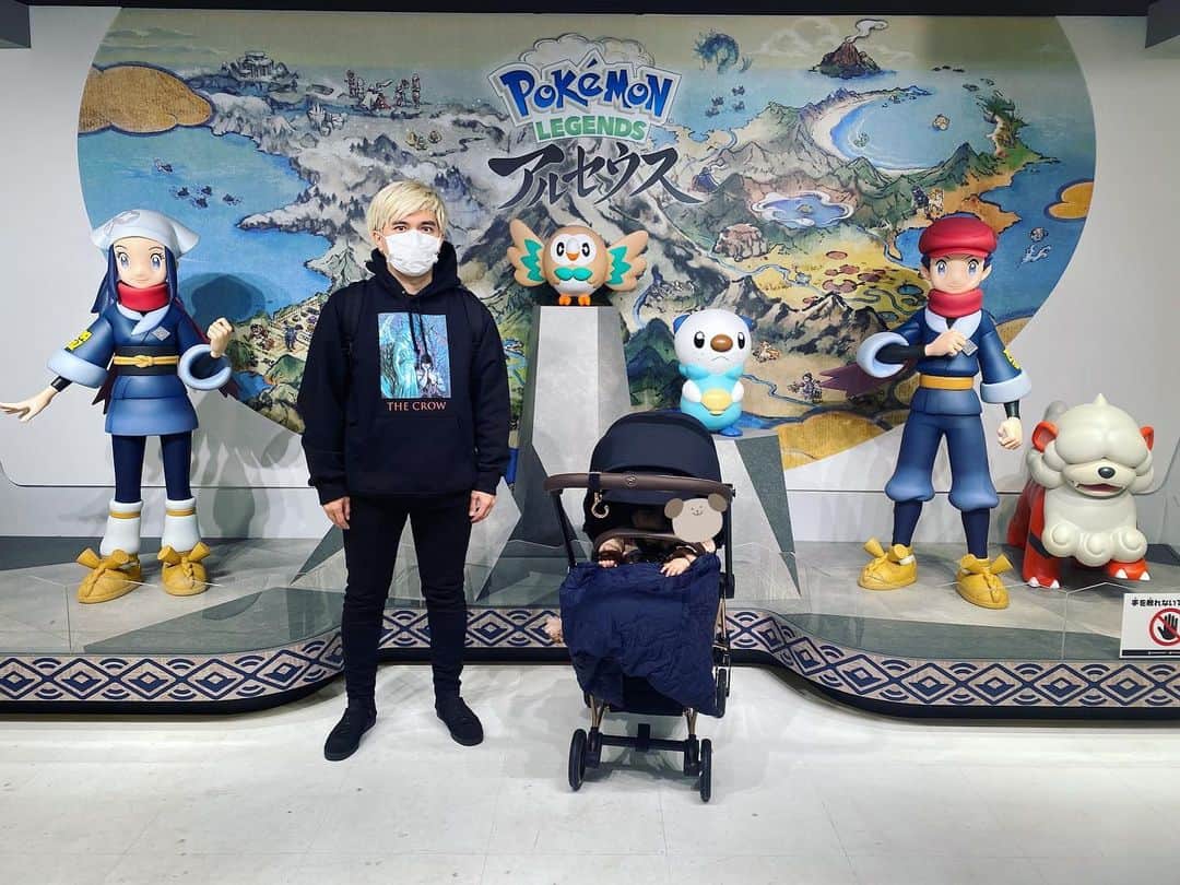 PDRさんのインスタグラム：「Baby’s first Pokémon centre」