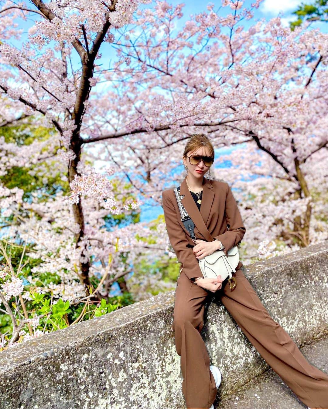 JUNKO（飯田順子）のインスタグラム：「🌸🌸🌸🌸🌸 満開😌 ・ 🐒さんに癒された🥰 ・」