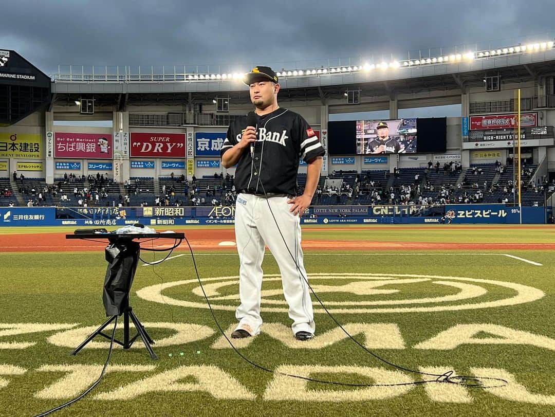 西田哲朗さんのインスタグラム写真 - (西田哲朗Instagram)「ホークス開幕7連勝！ 新任監督新記録！  コロナの影響で試合中止は残念でしたが、選手は次の試合に向けて準備！  抜群に美味しいパンケーキ！ #ボールパーク仙台  #津森宥紀 投手 #パンケーキに夢中で無視  抜群に美味しいお鮨！ #すし哲エスパル店  10人前 #森唯斗 投手 差し入れありがとう！  そして久しぶりに外賀アナウンサー #ミヤテレスタジアム  MCお疲れ様でした！  #福岡ソフトバンクホークス #西田哲朗  #仙台  #7連勝  #千賀滉大 投手 #気持ちはひとつ 24」4月3日 18時45分 - nishidatetsuro