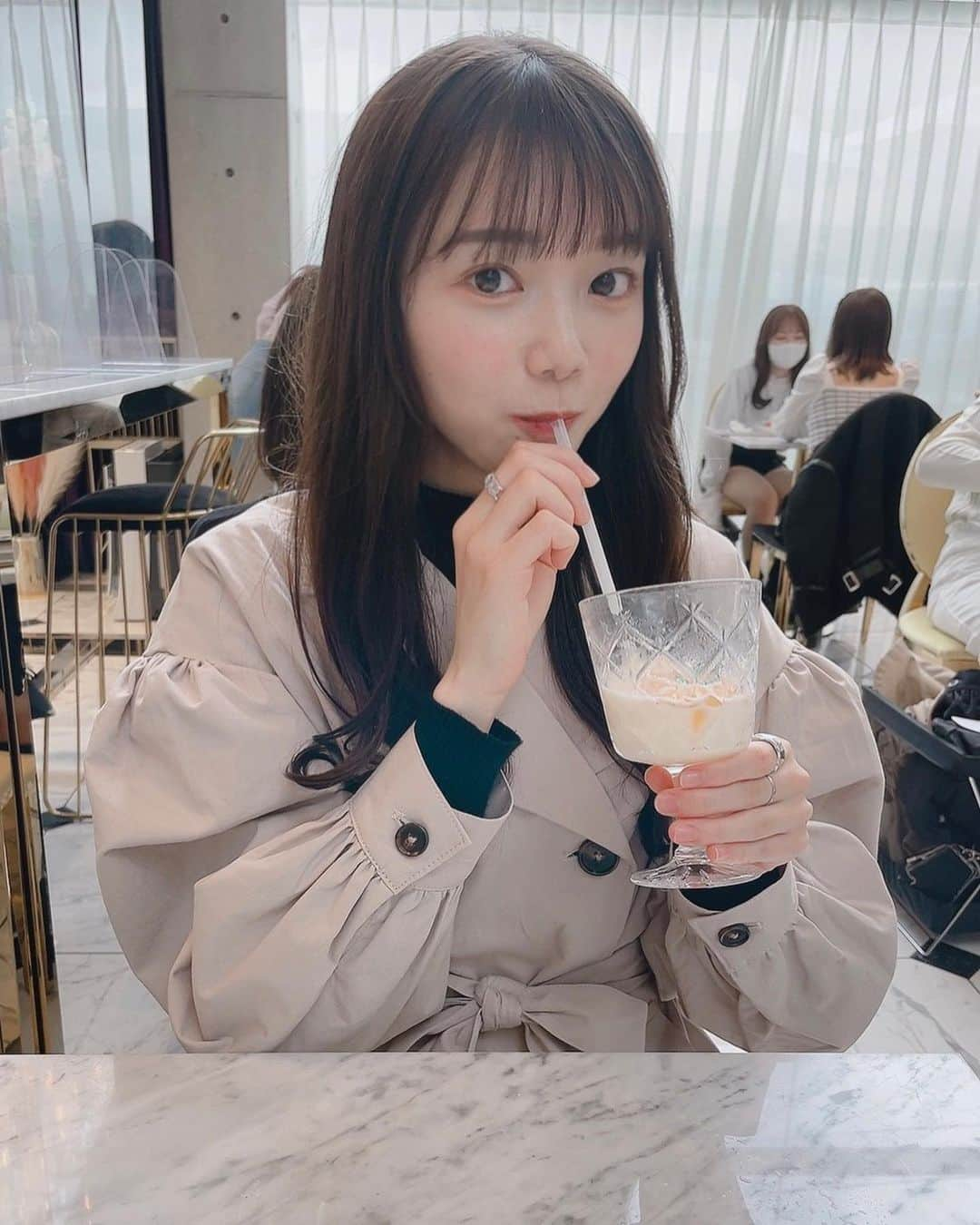 日向未来さんのインスタグラム写真 - (日向未来Instagram)「🕊🥛.  たくさんのお祝いコメントやdm。 本当幸せです、、しっかり全部見てます¨̮  前から応援してくださってる方も、 最近フォローしてくださった方も、 お友達も家族も親戚も、みんなみんなありがとうございます☺︎︎  この温かい気持ち、少しづつ恩返ししていきます🧡  お洒落な投稿とかまだまだ勉強中だけど頑張るよ〜🏳️))」4月3日 22時51分 - mirai_hinata.official