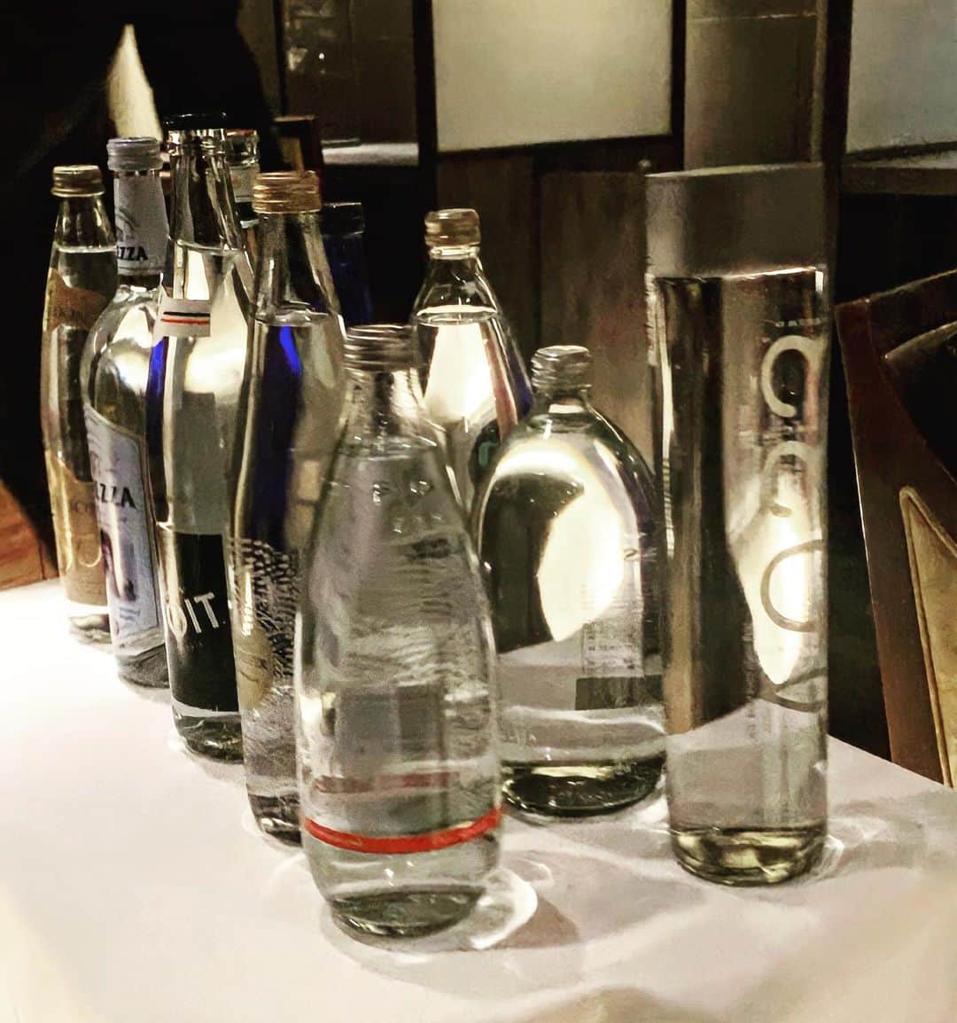 のインスタグラム：「全部当てました🧐 水大好きだから飲めばどこのブランドかわかります💖」