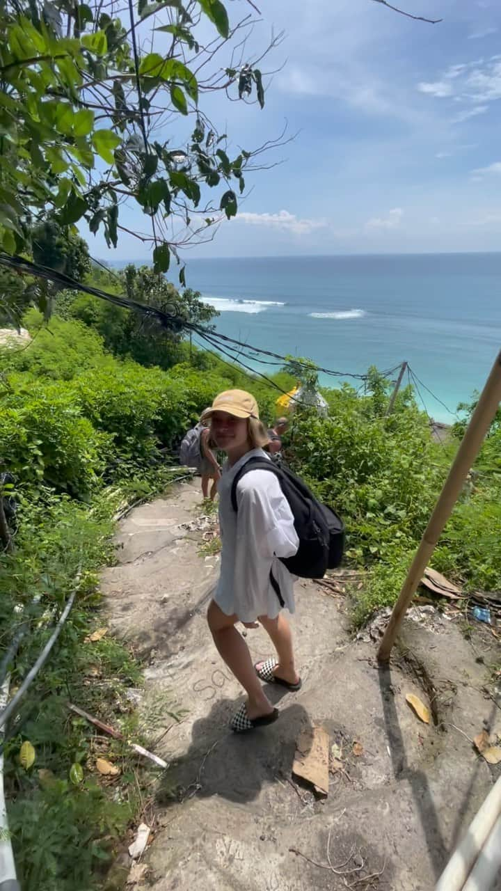 ヴィンセント・ミルウ のインスタグラム：「Bali 🤪」