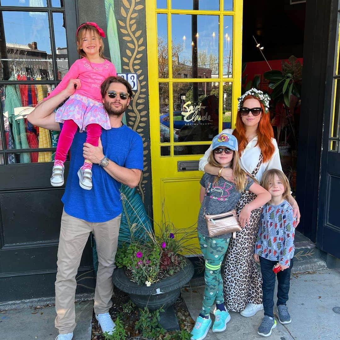 ダニール・ハリスさんのインスタグラム写真 - (ダニール・ハリスInstagram)「I am feeling blessed and grateful to be with my family and friends in this great city where I find endless inspiration and magic on every corner. New Orleans is resilient, diverse and the people are so welcoming you can’t help but feel like you belong⚜️  #neworleans #saintclaudesocialclub #thewinchesters #neworleansfilm #jensenackles #spnfamily」4月4日 0時57分 - danneelackles512