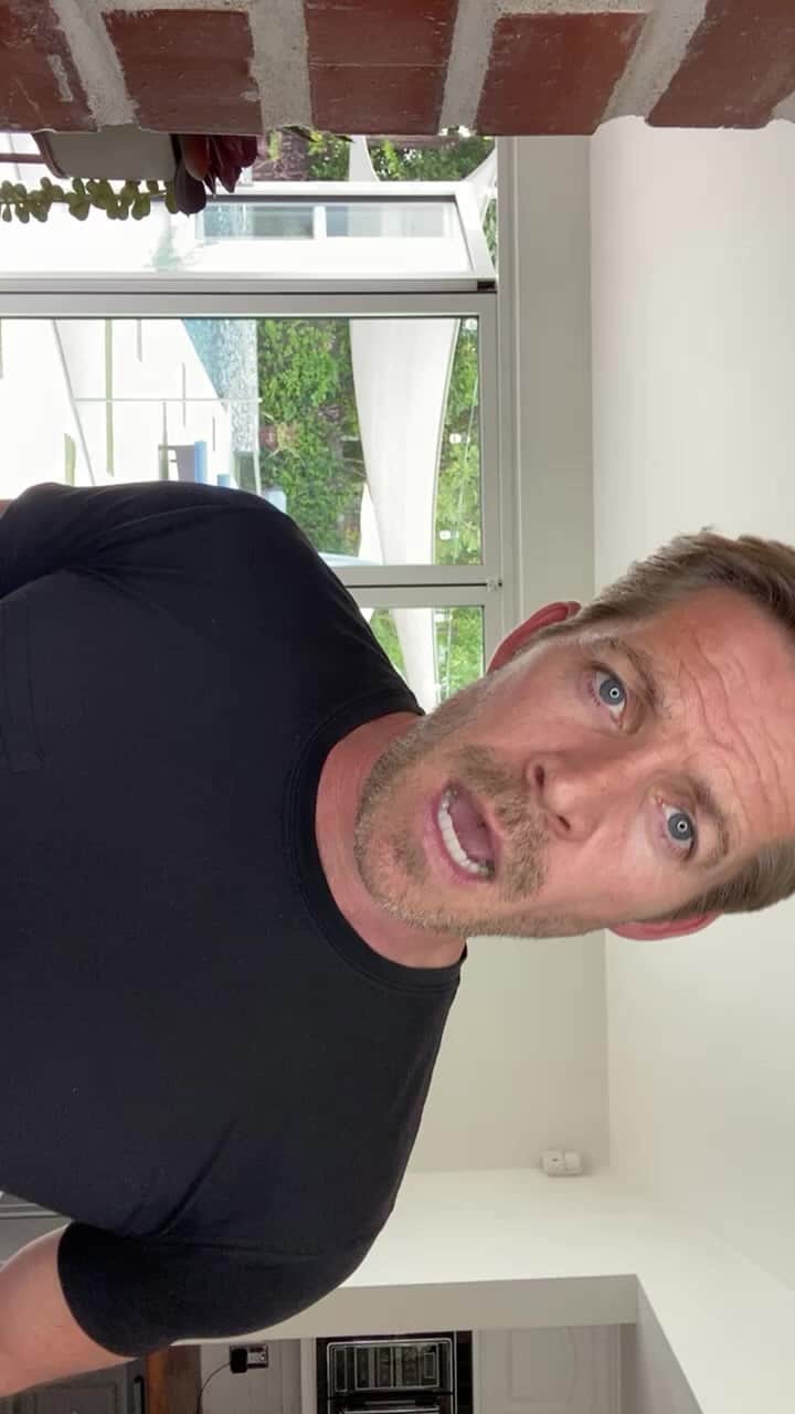 のインスタグラム：「Anyone surprised I was sideways for the first 10 minutes? No didn’t think so. Thanks for tuning in everybody.」