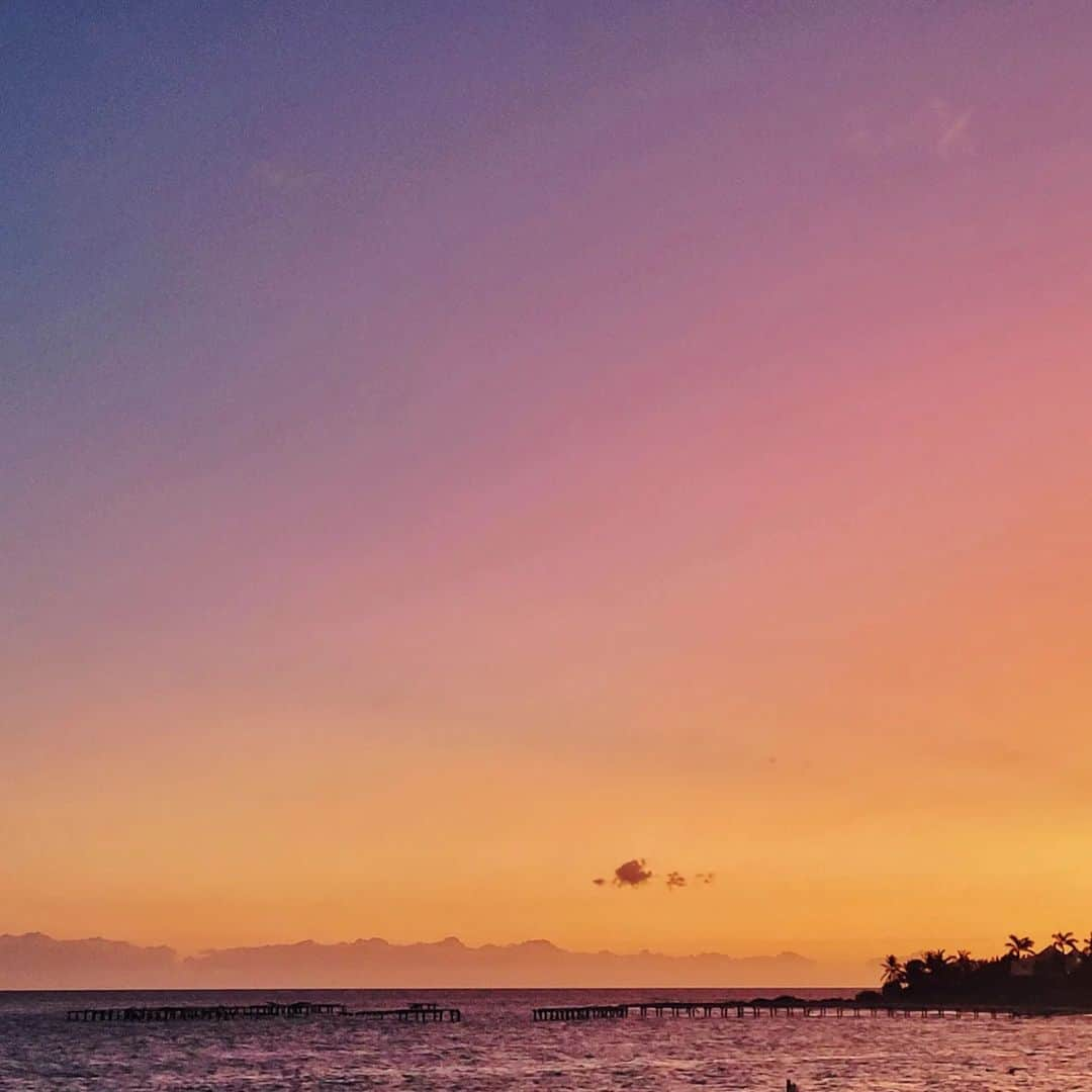 ケリー・ハーリーさんのインスタグラム写真 - (ケリー・ハーリーInstagram)「St. Maarten, au revoir」4月4日 11時24分 - thishurleygurrl