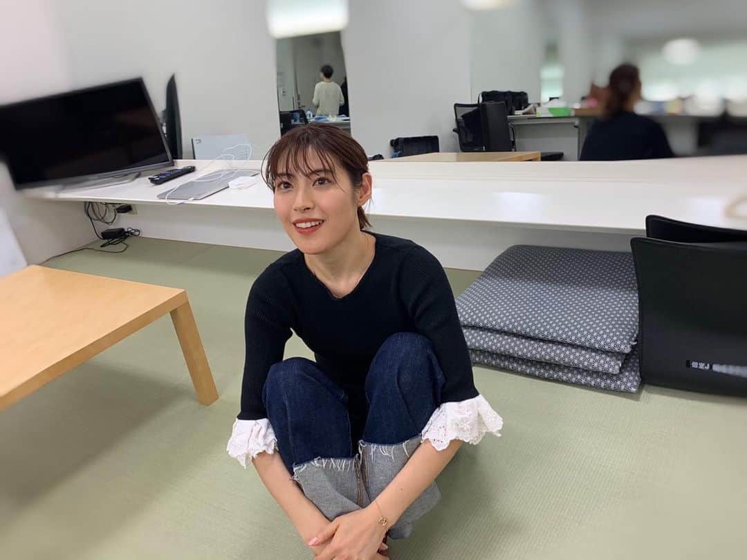 瀧本美織のインスタグラム：「うん、うんうん。   #とある日の楽屋」