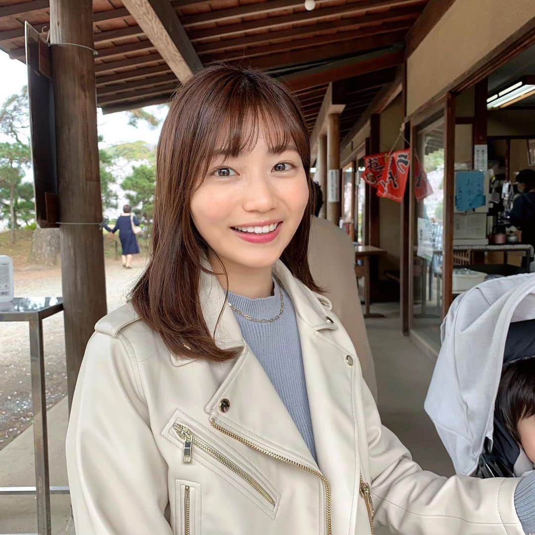 村上奈菜のインスタグラム：「先週から気圧にやられてるので 明日から晴れるのを待っている🥺☀️」