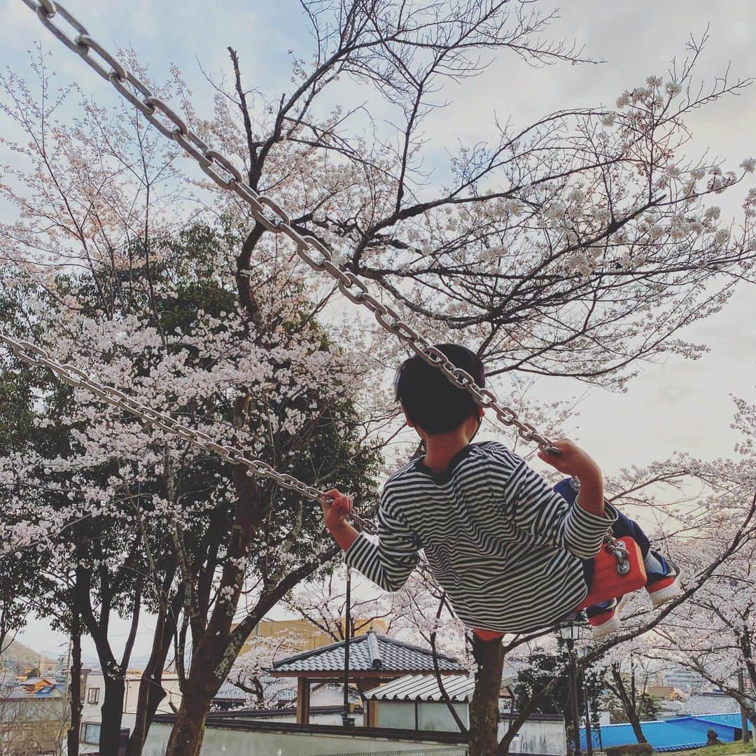 板谷由夏 さんのインスタグラム写真 - (板谷由夏 Instagram)「春休み」4月4日 19時07分 - yukaitaya