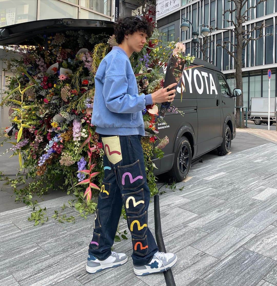seidaiさんのインスタグラム写真 - (seidaiInstagram)「Thank you all for your support!  今回ポップアップストアに足を運んでくれた皆さん本当にありがとうございました！来れなかった人もメッセージをくれてありがとう！😊 関係者、そしてサポートしてもらってる皆には感謝してもしきれません。  これまでお世話になった方々や、僕の事を知って来ていただいた方、応援してくれてる方、沢山の方々に会う事ができ、愛に溢れ、幸せな時間をみんなと共有でき、パワーをもらえました。違う形ではありますが僕なりの恩返しができたかなって思います！  これから更にZ世代と言われる僕らが同世代にもっとポジティブに影響を与え、リスペクトし合い、日本のエンターテイメントを盛り上げていきましょう🤝✨  そして引き続き渋谷パルコにて今回キャンペーンモデルをやらせていただいたYentownさんのポップアップが 4月13日まであるので是非足をお運びください！」4月4日 20時27分 - ____seidai