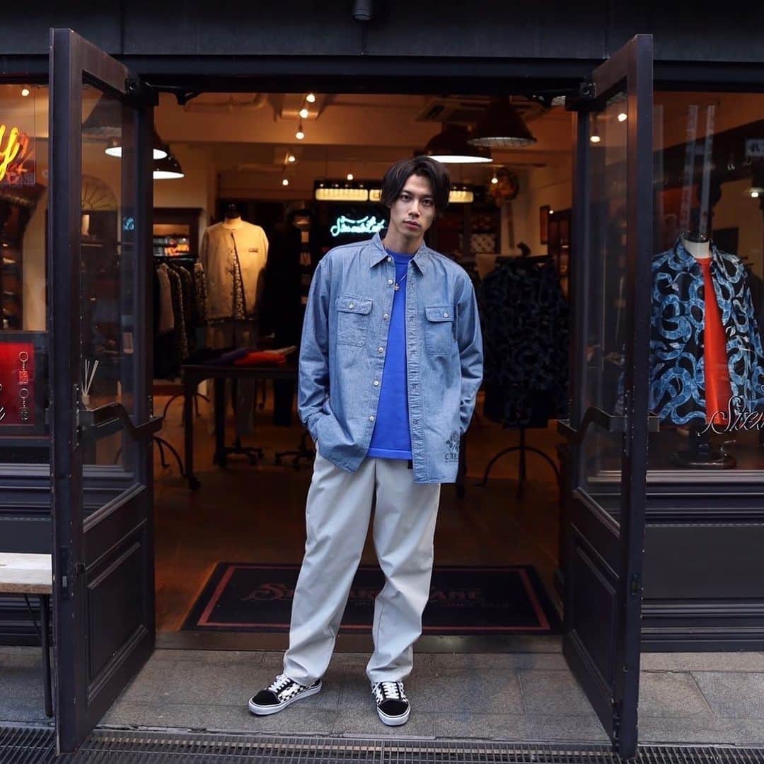 のインスタグラム：「今日も1日お疲れさん！！  久々の写真投稿📸  #calee #stewardlane @stewardslane_tokyo  @calee_official」