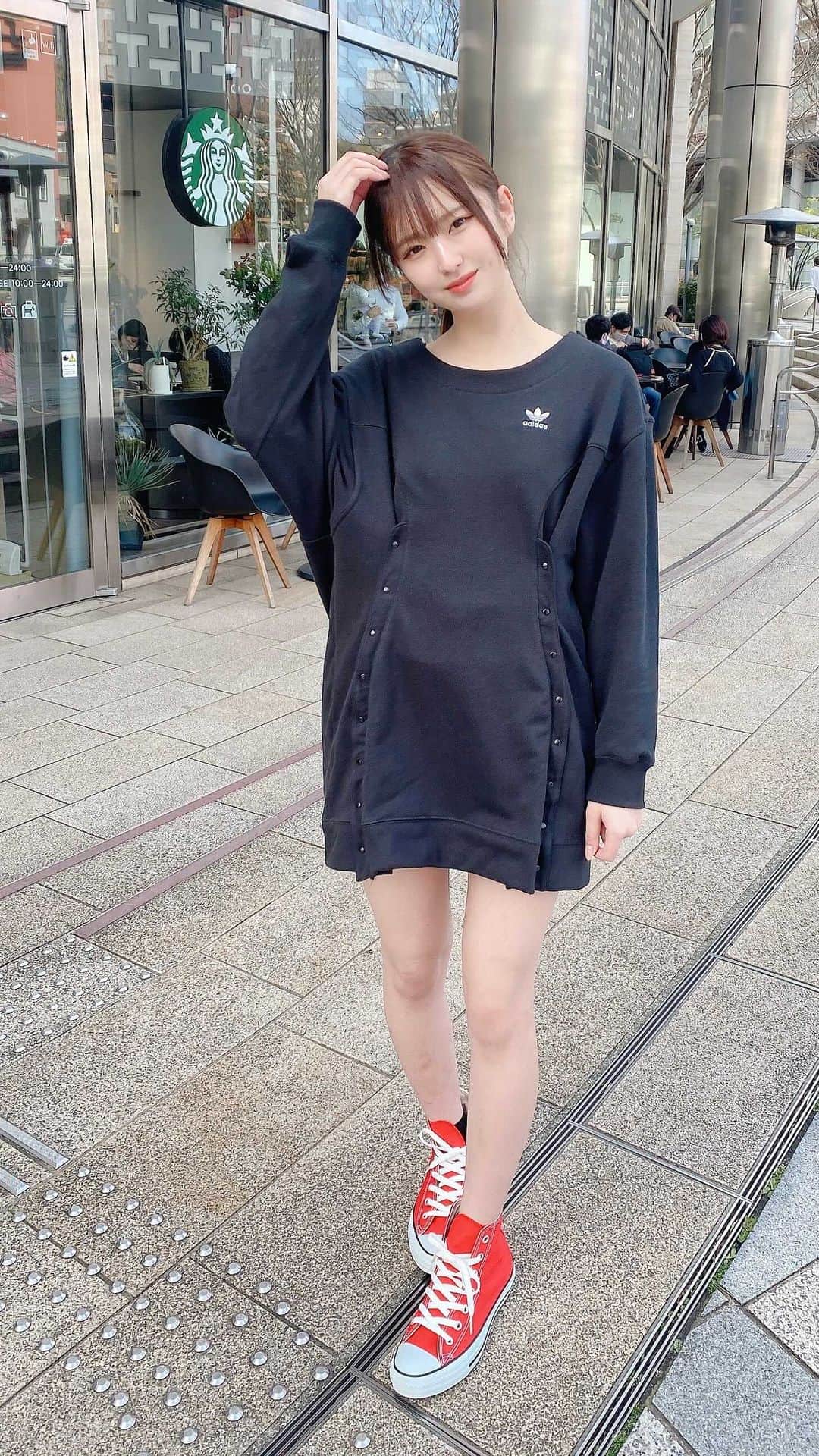 のインスタグラム：「オフモードな日😌」