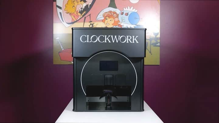 アリソン・リスクのインスタグラム：「I’m so excited and proud to announce my partnership and investment in Clockwork, the world’s first robot manicure that is changing the future and accessibility of beauty!   I love getting my nails done, but rarely have the time or patience to do it. However, this incredible, #femalefounded company is revolutionizing the industry through automation and offering manicures for $10 in 10 minutes!   Follow @nailslikeclockwork and keep an eye out at select Target stores! And more launching soon! 🤖💅🏼」