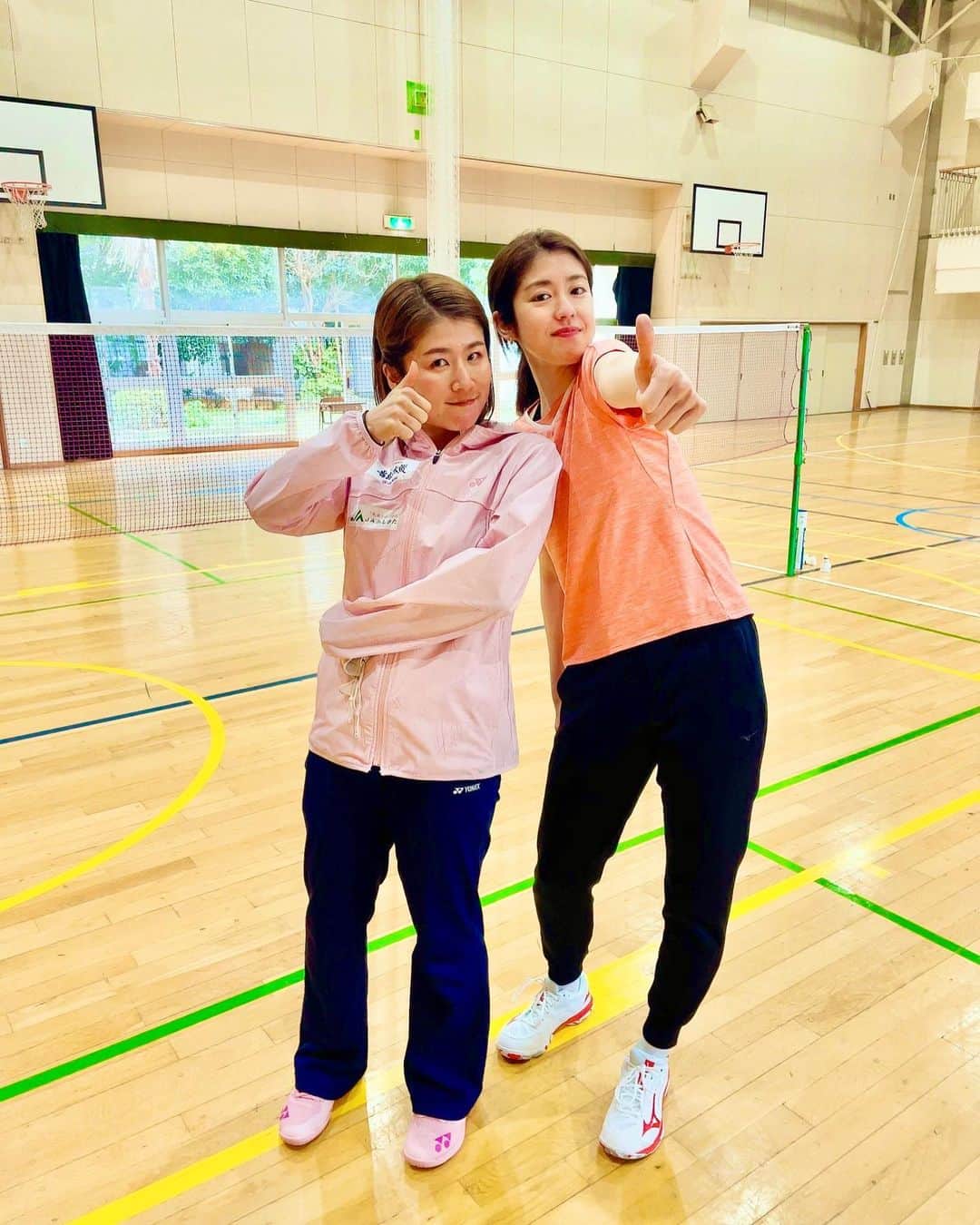 のインスタグラム：「. 藤井さんと♡ お手伝いに行ってきました🙋‍♀️  行動力があって、勉強になる事ばかり！ 素敵な先輩🌸🌸  #バドミントン #藤井瑞希 #栗原文音」