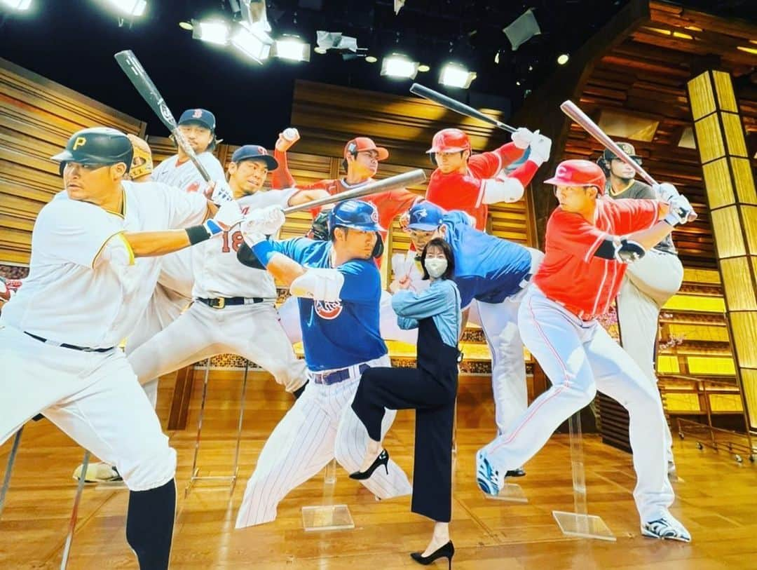 寺川綾さんのインスタグラム写真 - (寺川綾Instagram)「報道ステーション⚾️ スタジオの迫力が凄かった😍 #報道ステーション #スポーツ #スタジオ #mlb #迫力満点」4月5日 11時15分 - terakawaaya_official