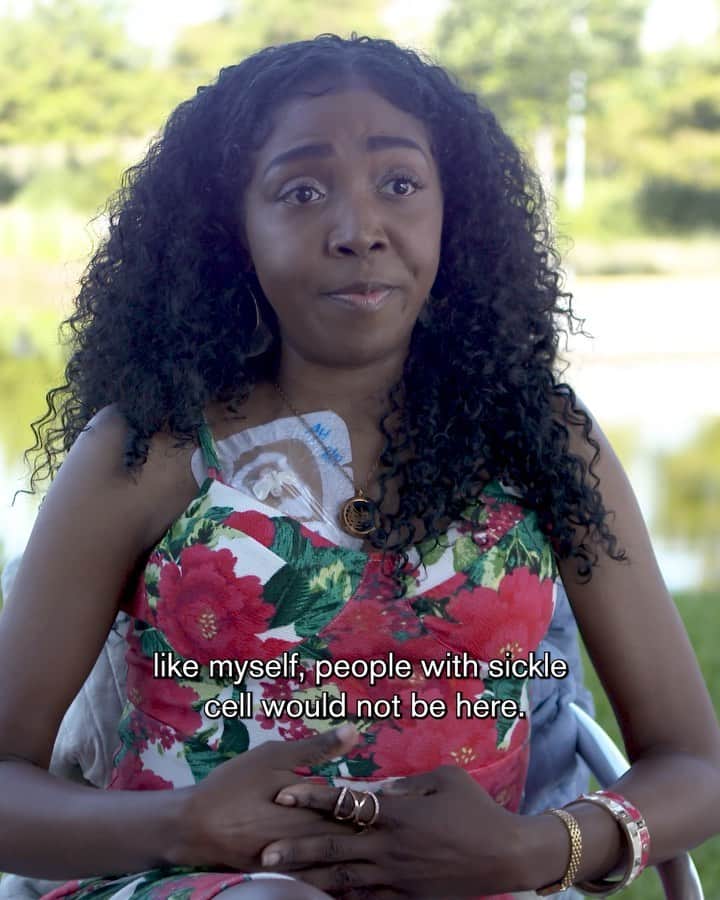ネーブ・キャンベルのインスタグラム：「"Without many African American blood donors, people with sickle cell would not be here. It's as simple as that. I would not be alive."   🩸 Blood transfusions from the closest blood match possible are critical to treating patients with #SickleCellDisease like Lydia.  To learn how you can #TeamUp4SickleCell with us this National Minority Health Month, tap the link in our bio.   #BlackBloodDonorsNeeded #NMHM2022」