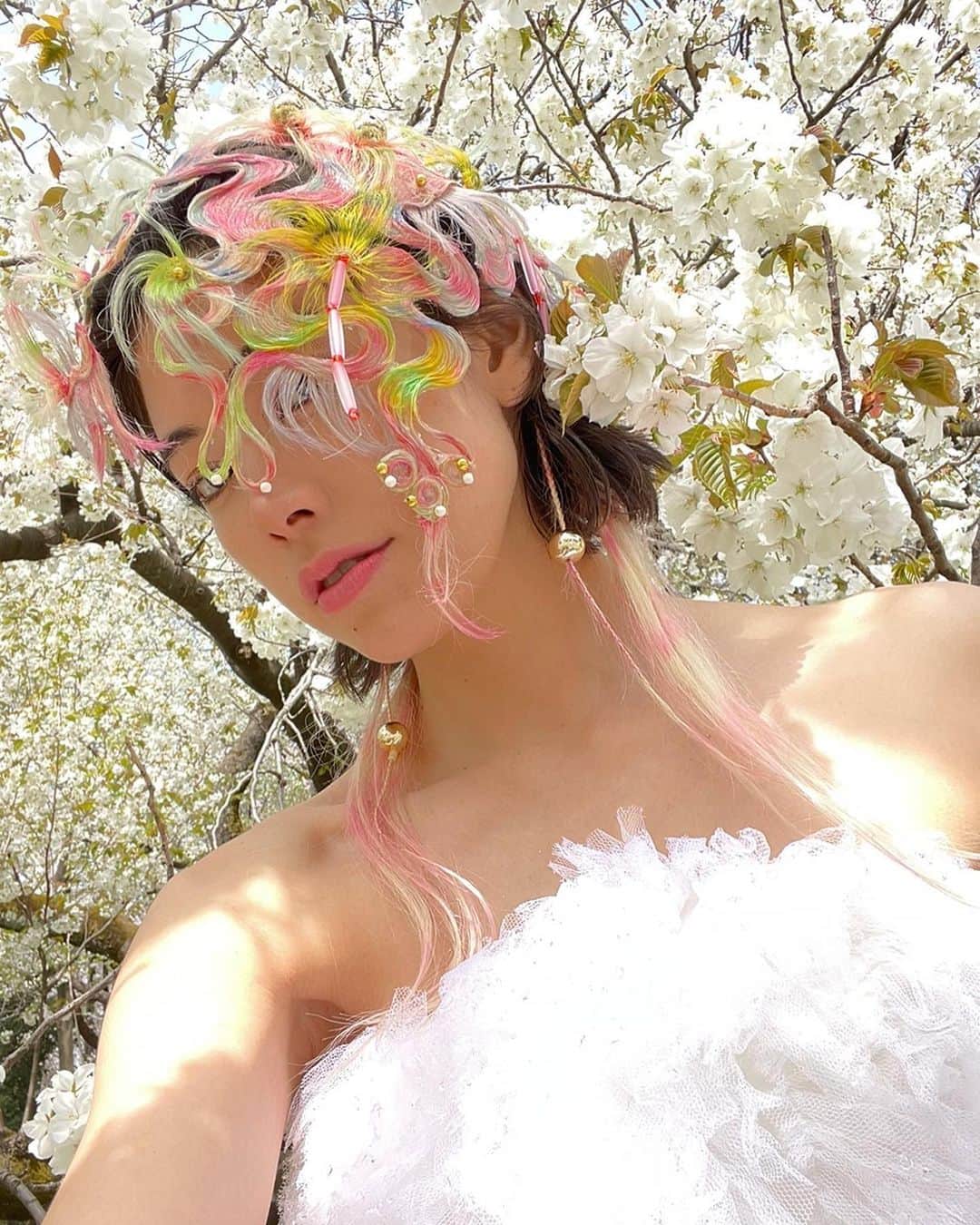 森星のインスタグラム：「🌸blooming🌸 @hannah.yagi @tomikono_wig   @takako_noel  @rxixkxux  @kojimak」