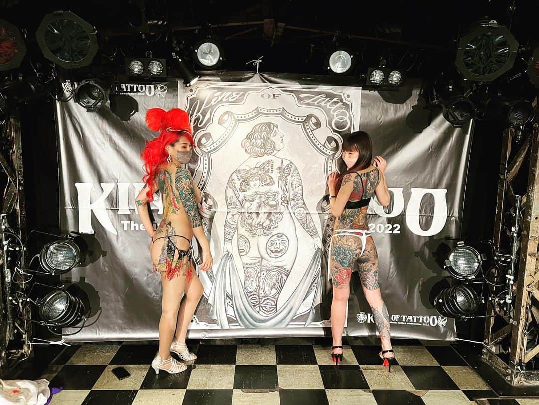 松田ゆう姫さんのインスタグラム写真 - (松田ゆう姫Instagram)「#kingoftattoo 2022 4/2  土曜日はあやさんの#バーレスク を観に行きました、毎度綺麗で素敵でした💗  @aya.mermaid.yumiko  @mimi_nana_ichigo_izumi  @machi_ono  @irezumiaikokai.official  @studio.shibuki   #東京 #新宿 #新宿ロフト #キングオブタトゥー #タトゥー #刺青 #イベント #游姫 #tokyo #shinjuku #shinjukuloft #tattoo #tattooart #japanesetattoo #japanesegirl #tattoomodel #tattoogirls #goodtimes」4月5日 16時50分 - yu________k1