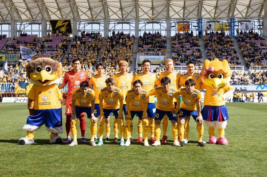 梁勇基のインスタグラム：「ホームでの勝利は格別⚽️ 応援ありがとうございました❗️ 満足する事なく、次の山形とのゲームに向けて、いい準備をしたいと思います！  #ベガルタ仙台 #チーム一丸 #勝ち点3」