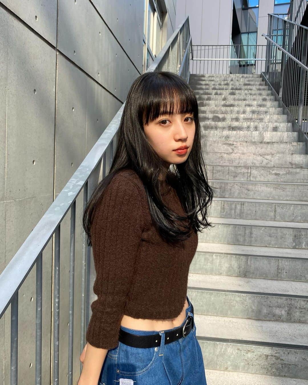 小嶋彩音のインスタグラム：「ㅤㅤㅤㅤㅤㅤㅤㅤㅤㅤㅤㅤㅤ いつもと少し変えたくてレイヤー入れて動きがでるようにしてもらった！ちょっとした変化だけど気分上がる❤️‍🔥  ✂︎ @cyorobinthkey」