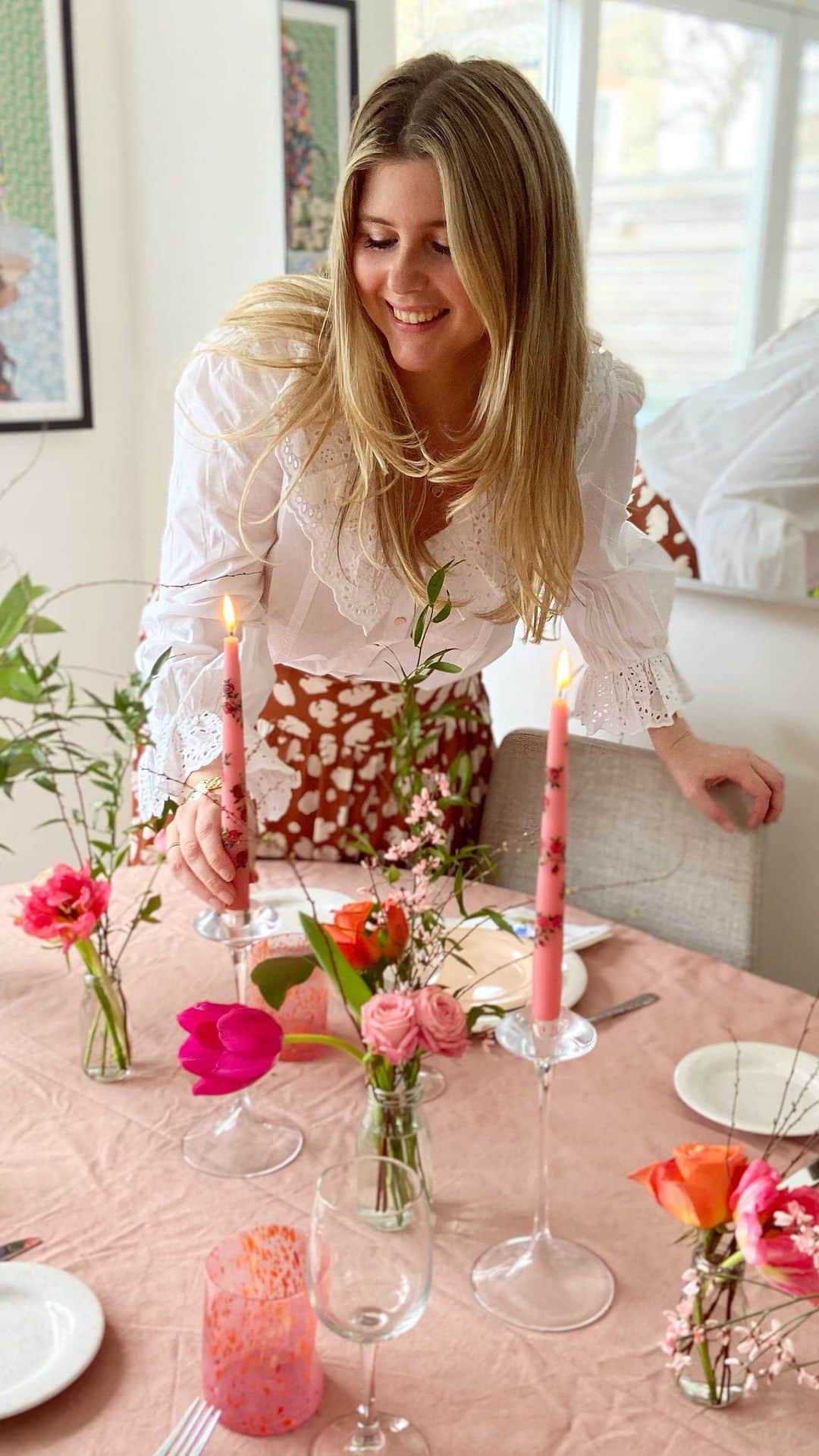フレンチコネクションのインスタグラム：「This week we've been championing rising female talent and celebrating inspirational women from our French Connection community🙌  Today, we're putting the spotlight on founder of @bableit, Bianca. We delve into her biggest challenges, how the way she dresses changes how she feels and more...  Watch the full video on our YouTube now.」