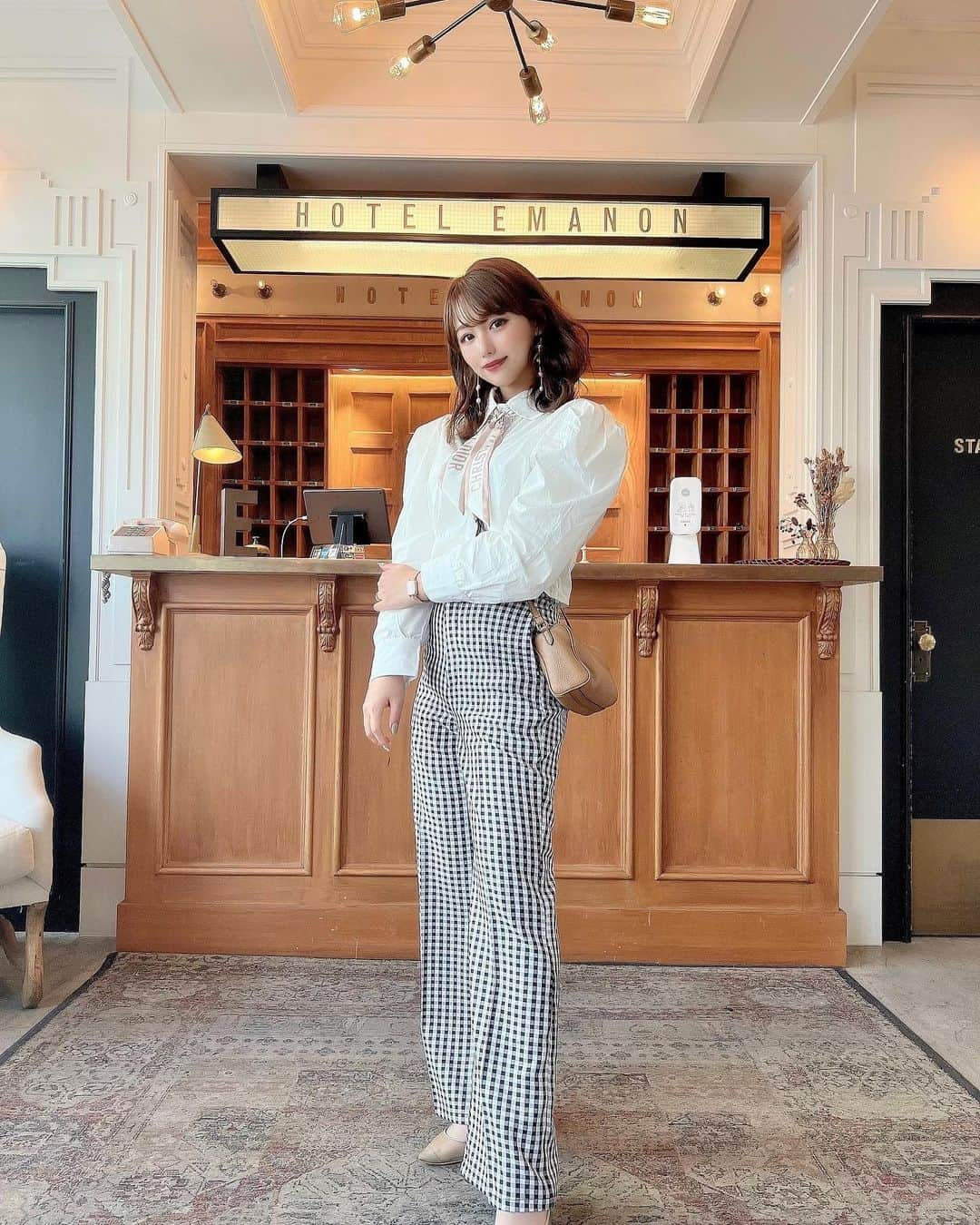 加藤里奈さんのインスタグラム写真 - (加藤里奈Instagram)「⋆ ootd tops〻 @grl_official  pants〻 @grl_official  scarf〻 @dior  pamps〻 @fray_id  bag〻 @prada   #ootd #fashion #instafood #instagram  #hairstyle #outfit #code #instafashion  #ファッション #撮影 #ヘアスタイル #ヘア  #コーディネート #コーデ #今日の服  #グレイル #プチプラ #grl #dior #prada #frayid」3月13日 13時12分 - katoco0326