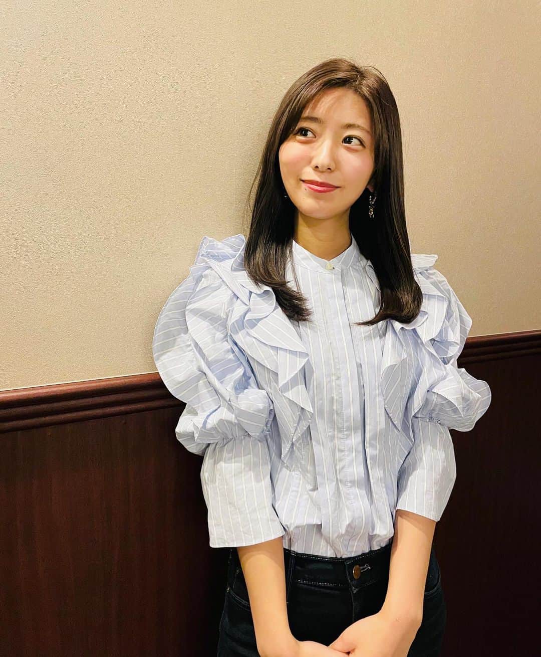のインスタグラム：「💚 . カラーリングしてきました✨ Mattカラーです！ 透明感出まくりで3月残りも頑張ります😂🔥 . トータルビューティーサロンTORCH 大和南1-3-3 . あすは#熱血バスケ 🏀天皇杯です！ ご覧ください🦊」
