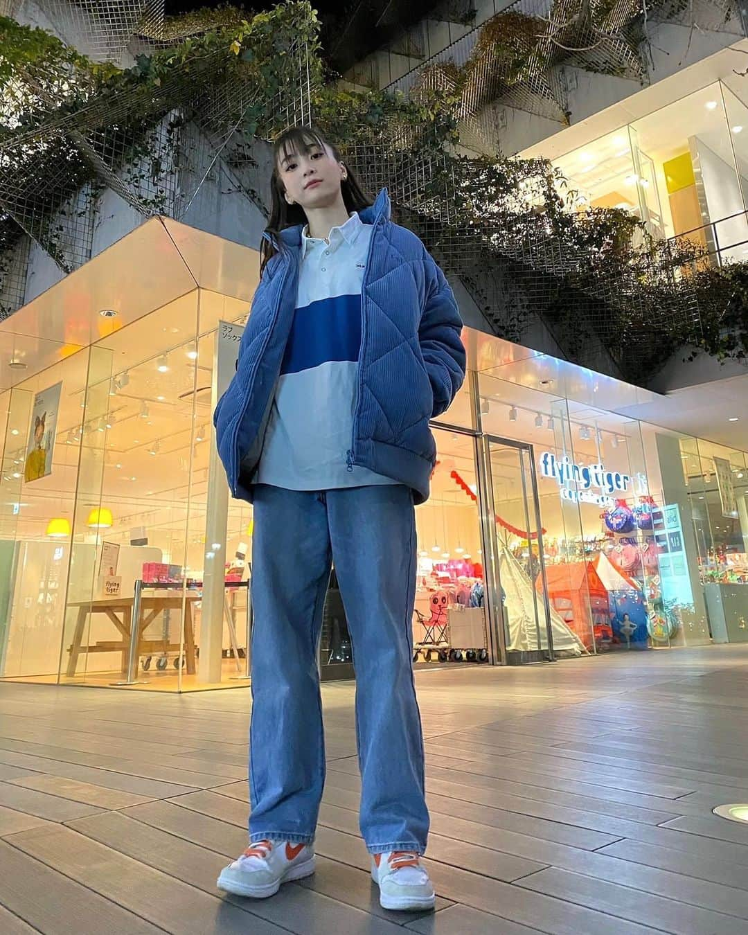 金谷鞠杏さんのインスタグラム写真 - (金谷鞠杏Instagram)「ーーーーーーーーーーーーーーー  Hi  #nu_nootd。 tops: @xgirljp denim: @grl_official outer: @xgirl_ootd sneaker: @atmos_japan @atmos_pink_official @niketokyo ・ ・ ・ #fashion #outfit #ootd #make #hairstyle #xgirl #xgirlus #xgirl_ootd #nike #niketokyo #ur」3月13日 22時45分 - mariannu_official