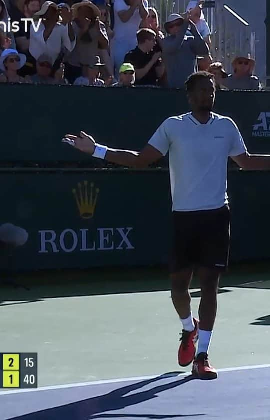 ガエル・モンフィスのインスタグラム：「Great atmosphere out there today 🔥  🎥: @tennistv / @atptour」