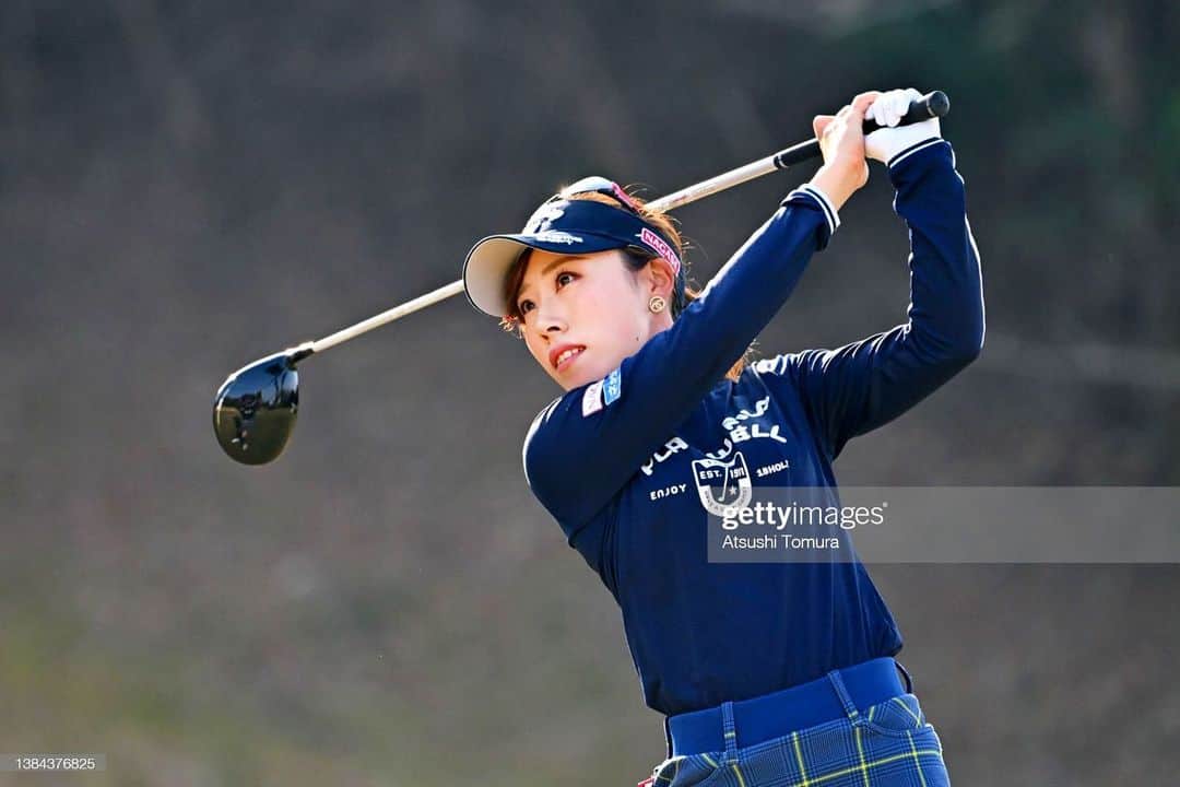 木村彩子のインスタグラム：「. 明治安田生命レディス応援ありがとうございました🥰 . 今年の土佐カントリーは暖かくて最高でした🌴♥️ . また切り替えて来週がんばります✨ . #fila #filagolf #callaway #kasco #pumagolf #富山常備薬 #長瀬産業 #ネッツトヨタ千葉 #新鎌ヶ谷駅前クリニック #日本橋すし鉄」