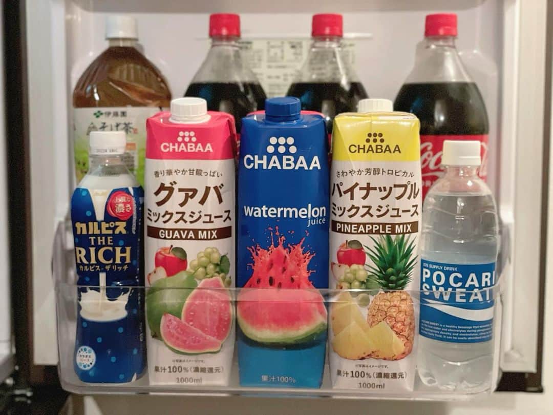 村田充さんのインスタグラム写真 - (村田充Instagram)「冷蔵庫の飲み物コーナー、完璧なラインナップ。」3月13日 20時45分 - mitsumurata