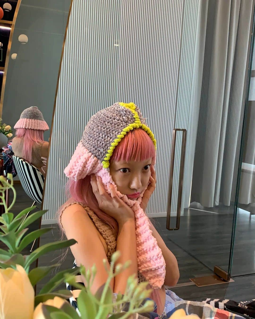 のインスタグラム：「💄👗 @areyouherebaby @rina.maus」
