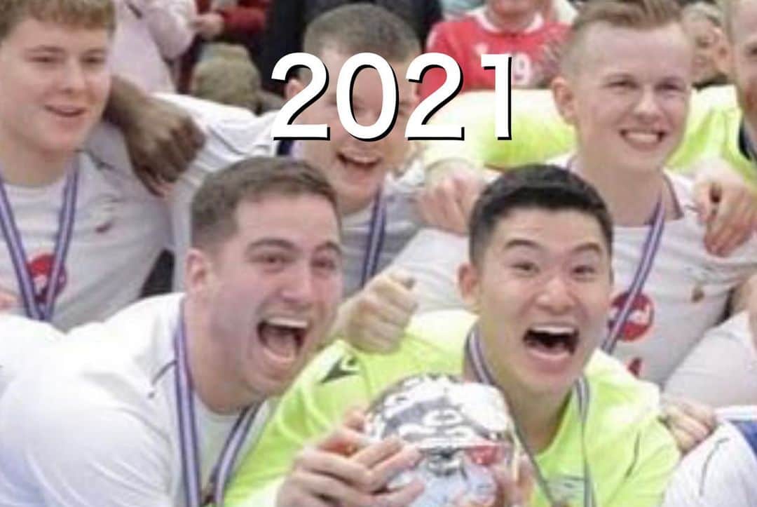 坂井幹さんのインスタグラム写真 - (坂井幹Instagram)「. . アイスランドチャンピオン🇮🇸🏆 . 2021に続き、2022のコカコーラカップも優勝することができ2連覇達成しました！ . もっとチームに貢献できるようこれからも頑張っていきます。🤙 . #iceland #bikarmeistarar  #cocacola  #handball #japan」3月14日 6時55分 - motokisakai16