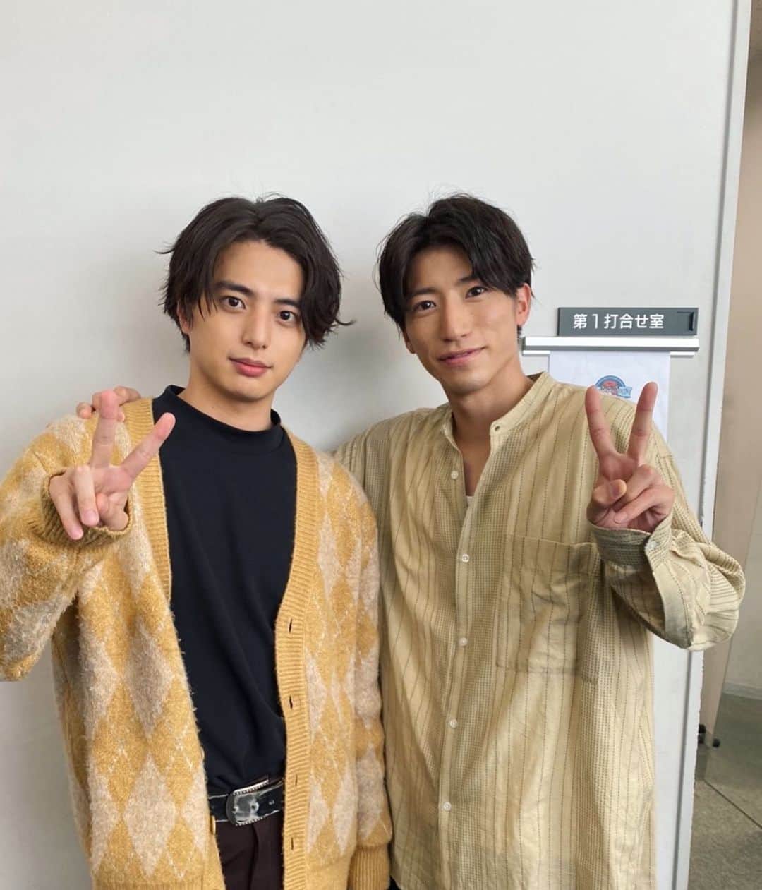 のインスタグラム：「本日のtvk「猫のひたいほどワイド」ありがとうございました！  今年度ラストの出演でした！ 人形芝居もラストということで1年間楽しんで臨めました！  曜日移動だったり、卒業だったり色々寂しいですが、、来年度も宜しくお願い致します！  #猫ひた」