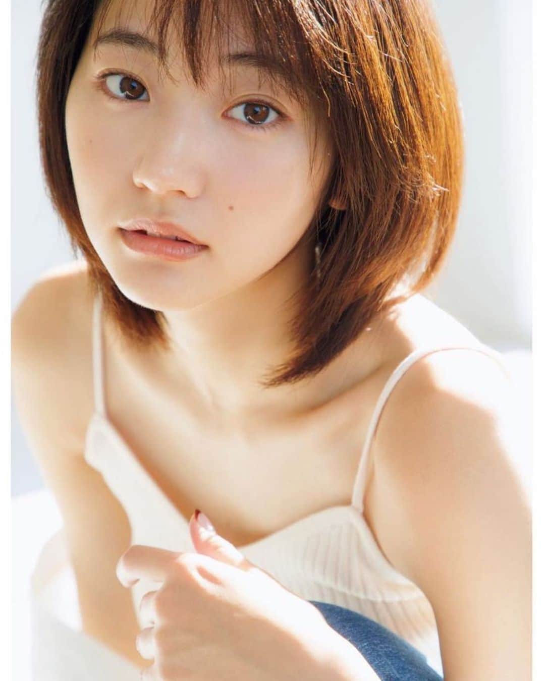 菊地泰久のインスタグラム：「@yanmaga.jp  @rena_takeda   @yoco.ooo  @tomoe___nakayama  @y.tabe   @yasuhisa_kikuchi   #武田玲奈 #ヤングマガジン #菊地泰久 #yasuhisakikuchi #beauty #makeup #shooting #fashion #portrait #photography #photographer」