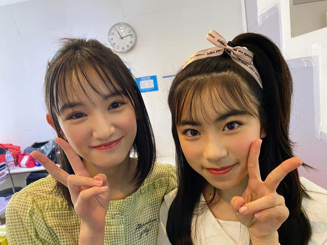 ニコ☆プチのインスタグラム：「. . 同い年の仲良しサン👭🌸 もうすぐ小学校卒業ダネ……！！ . #川口莉奈 #白水ひより #ニコプチ .」